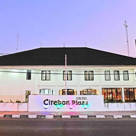 Hotel Cirebon Plaza Exterior foto